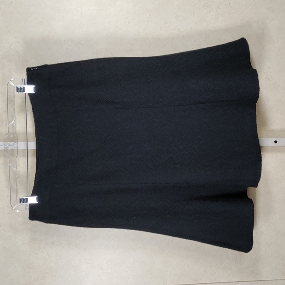 Armani Collezioni Dresses & Skirts - 10W04 FINAL PRICE Armani Collezioni black mostly wool skirt 44 / 8